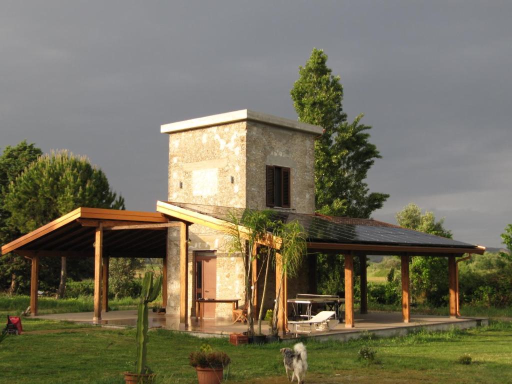 Agriturismo Torre Del Golfo Cropani Bagian luar foto