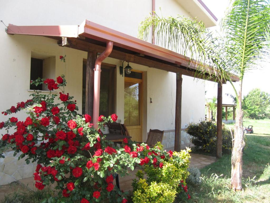 Agriturismo Torre Del Golfo Cropani Ruang foto