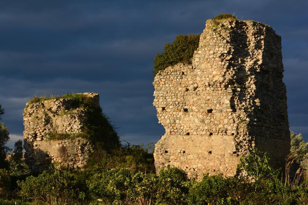 Agriturismo Torre Del Golfo Cropani Bagian luar foto